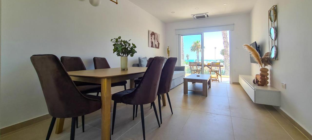 Phaedrus Living: Seaview Luxury Flat Limnaria 151 Lägenhet Paphos Exteriör bild