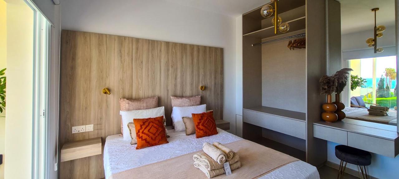 Phaedrus Living: Seaview Luxury Flat Limnaria 151 Lägenhet Paphos Exteriör bild